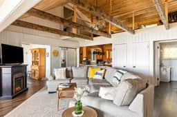 The Dragonfly Cottage